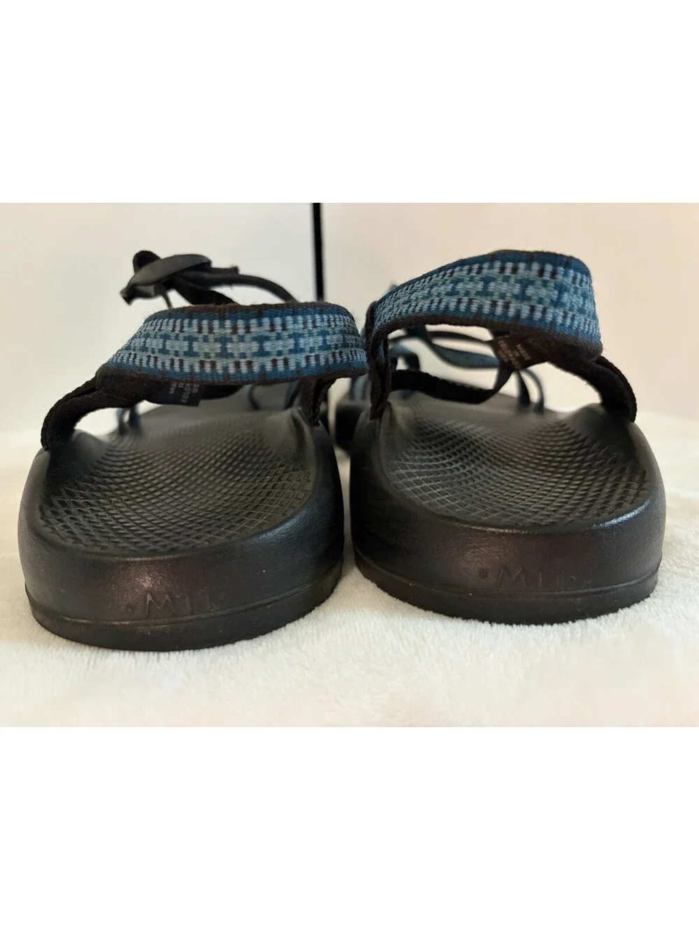 Chaco Z/2 Classic Mens Size 11 Blue Toe Loop Adjustable Strap Hiking Sandals EUC